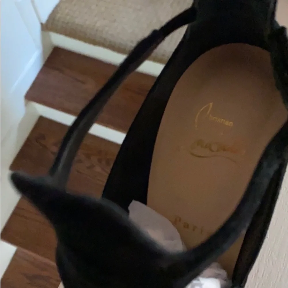 Christian lubuotain heels FINAL OFFER - Picture 7 of 15